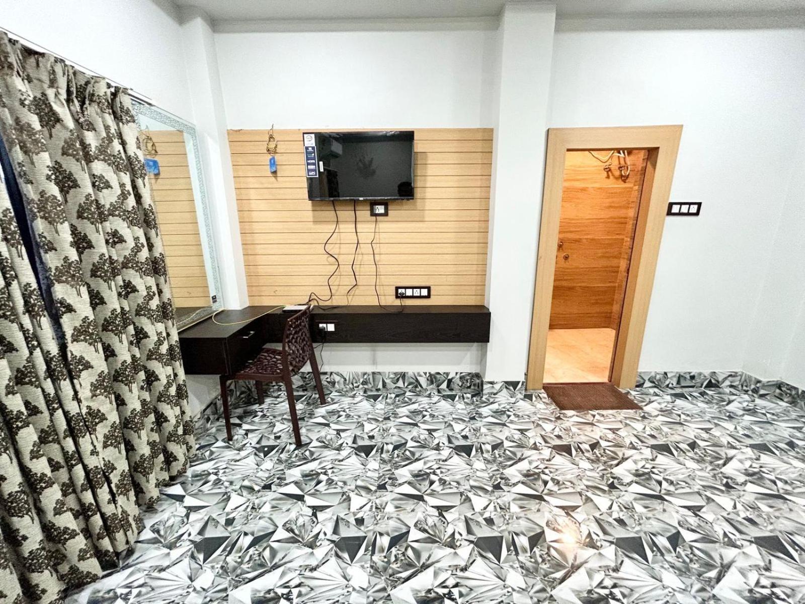 Palli Bangla Resort, Near Ruby Hospital, Anandapur Calcutta Eksteriør billede