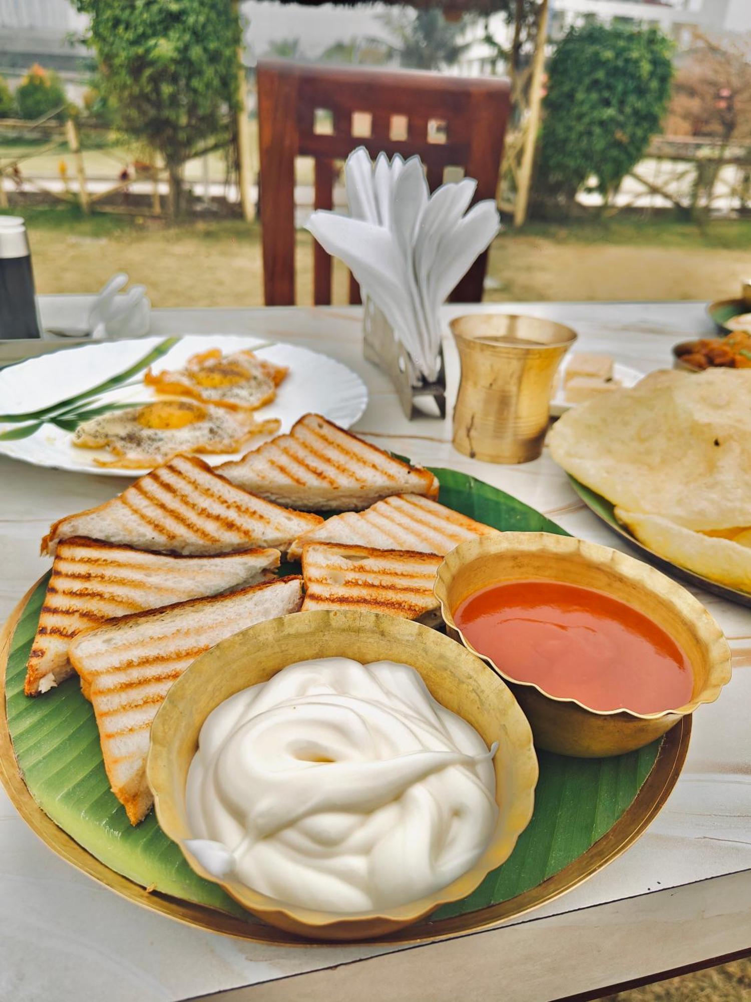 Palli Bangla Resort, Near Ruby Hospital, Anandapur Calcutta Eksteriør billede