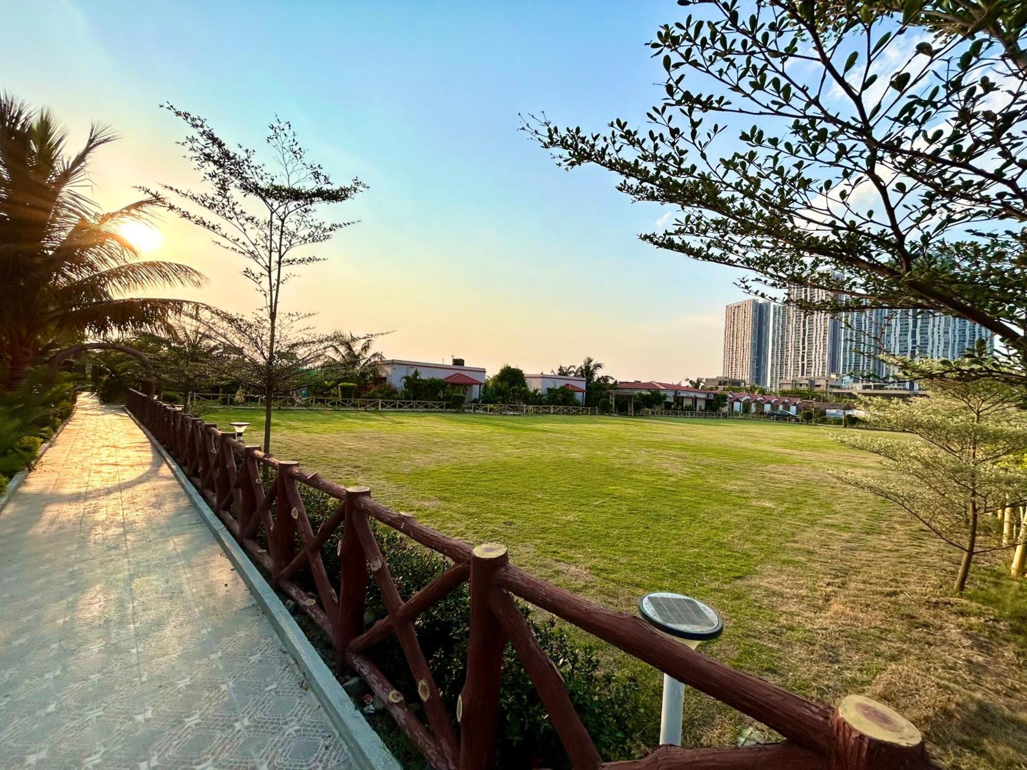 Palli Bangla Resort, Near Ruby Hospital, Anandapur Calcutta Eksteriør billede